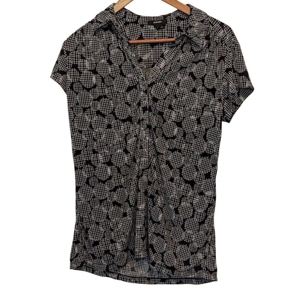 Alfani Womens Black White Grid Print Button Down Short Sleeve Shirt Top Size L